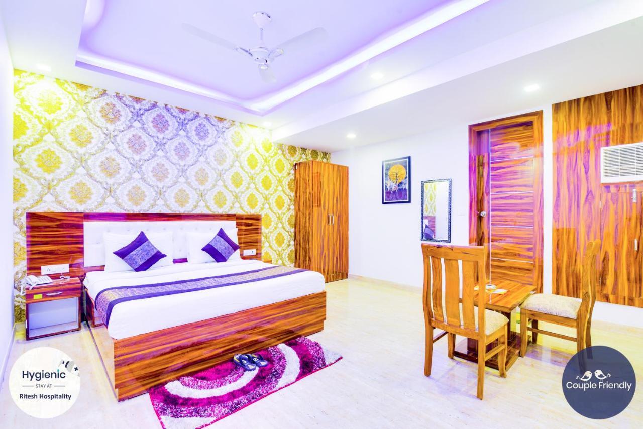 Hotel Fabulous - Delhi International Airport Нью-Дели Экстерьер фото